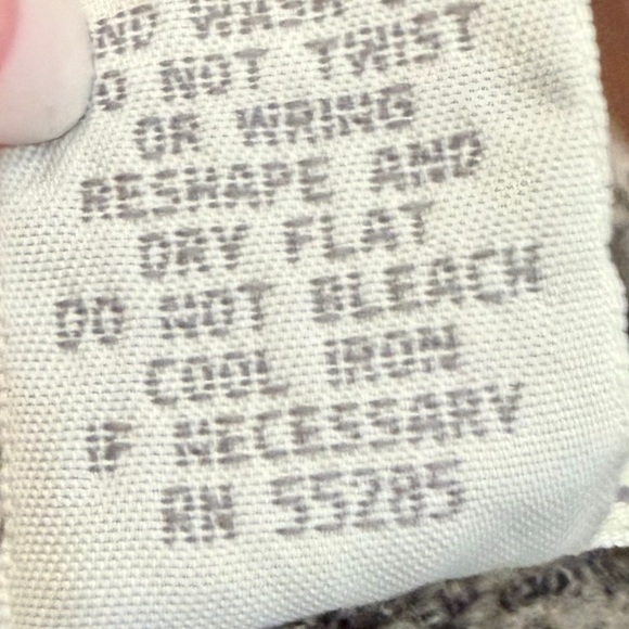 Express Tricot Vtg 90s RARE Womens Wool Blend Bohemian VNeck Tribal Sweater Sz S - Picture 5 of 5